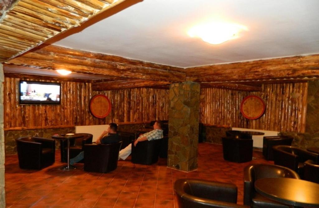 Pensiunea Valea Negrasului Trăisteni Extérieur photo