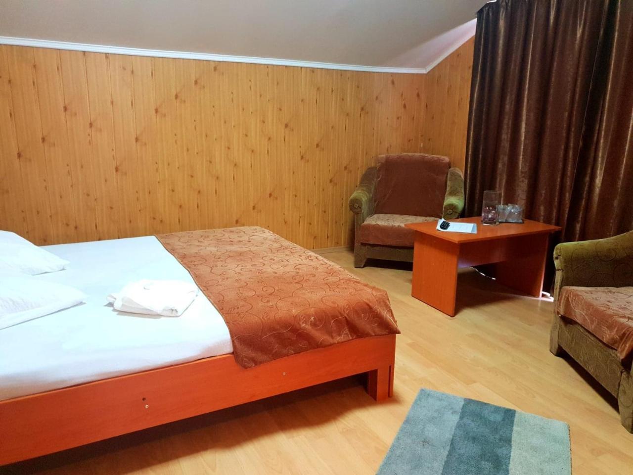 Pensiunea Valea Negrasului Trăisteni Extérieur photo